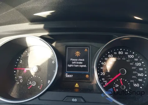 2018 Volkswagen Tiguan 2.0T Se/2.0T Sel z USA, uszkodzony, nr VIN 3VV3B7AX9JM208597